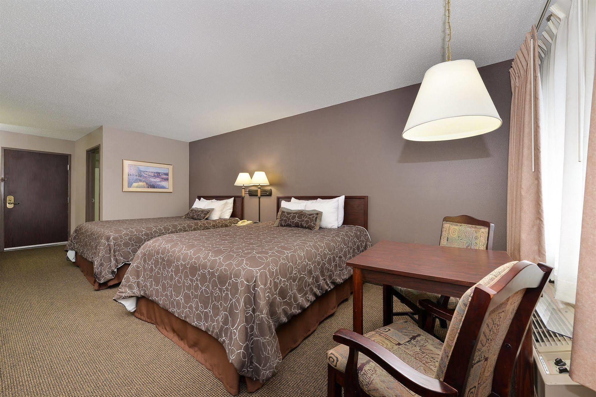 Kelly Inn 13Th Avenue Fargo Exteriér fotografie